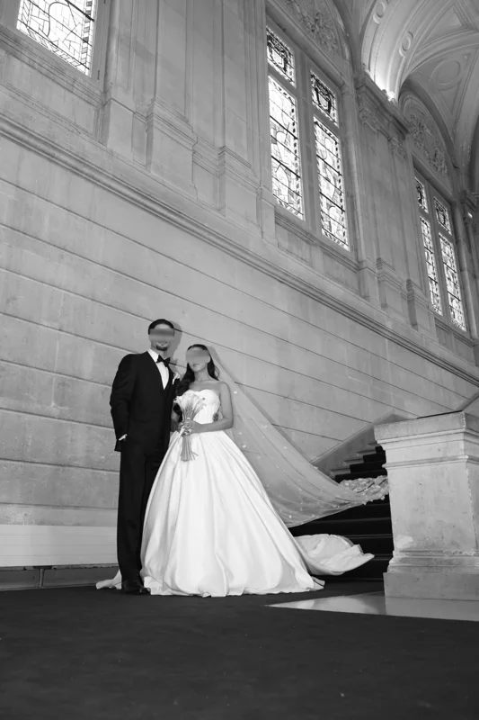 Les instants à deux — photographie de mariage IR STUDIO en noir et blanc
