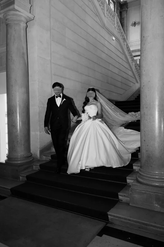 Les instants à deux — photographie de mariage IR STUDIO en noir et blanc