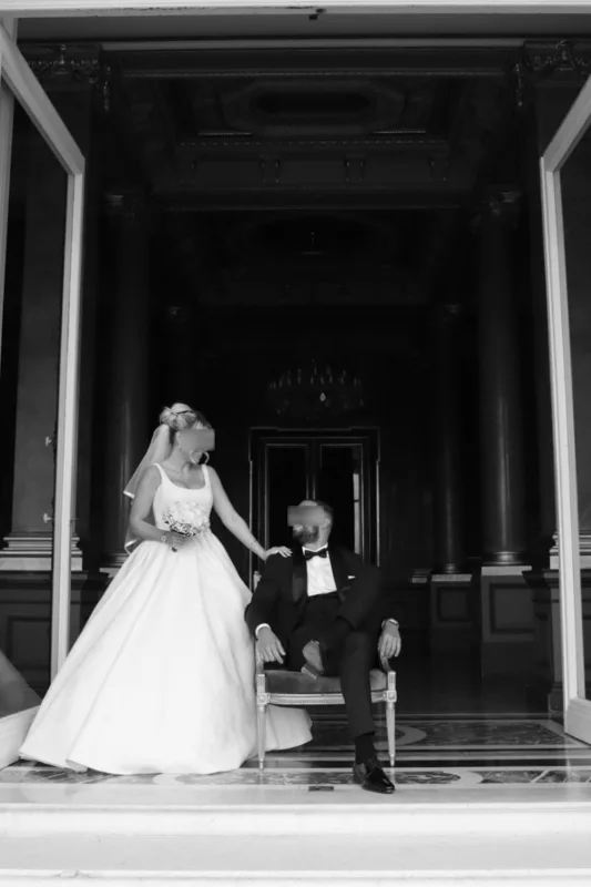 Les instants à deux — photographie de mariage IR STUDIO en noir et blanc