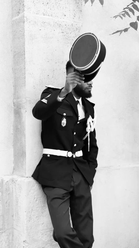 Avant le premier regard — photographie de mariage IR STUDIO en noir et blanc