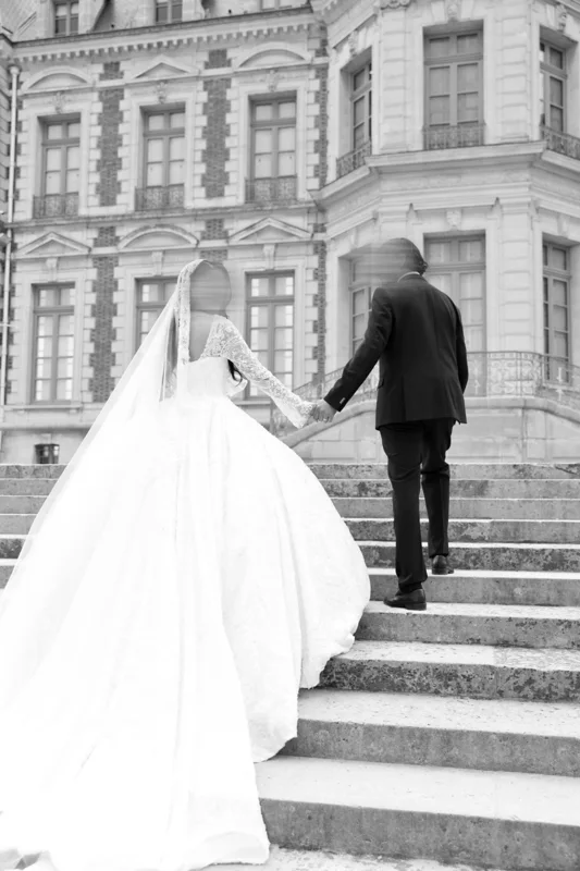 Les instants à deux — photographie de mariage IR STUDIO en noir et blanc